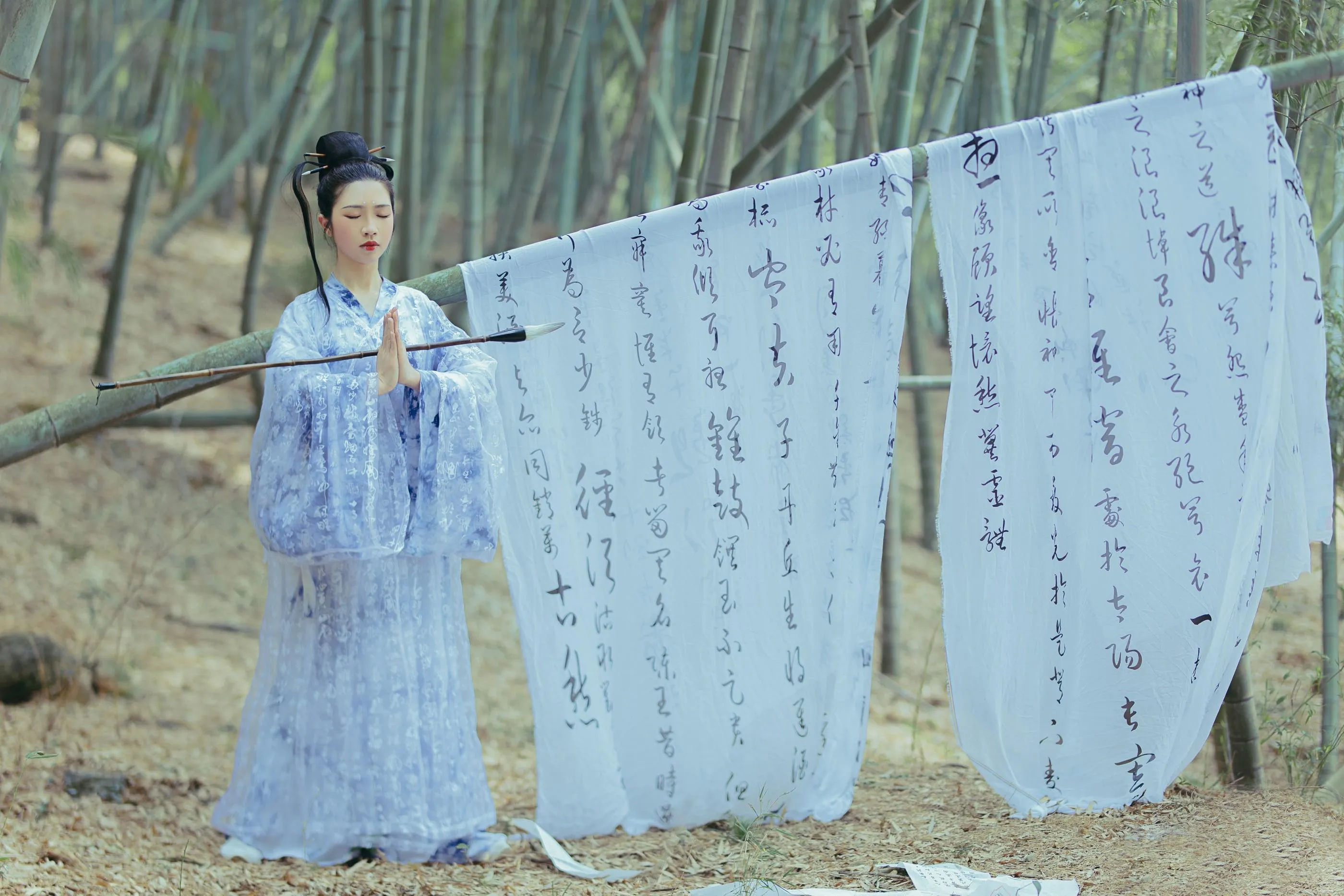 [YITUYU艺图语]2022.08.24 笔仙 君心蓝 [22P]插图9